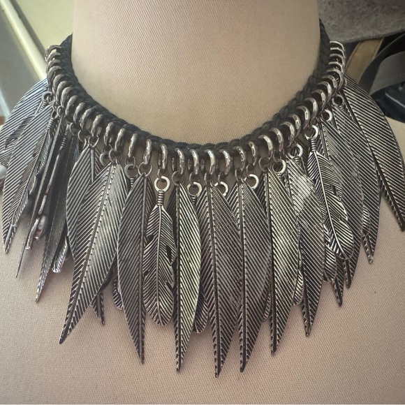Jewelry - Silver Feather Necklace
